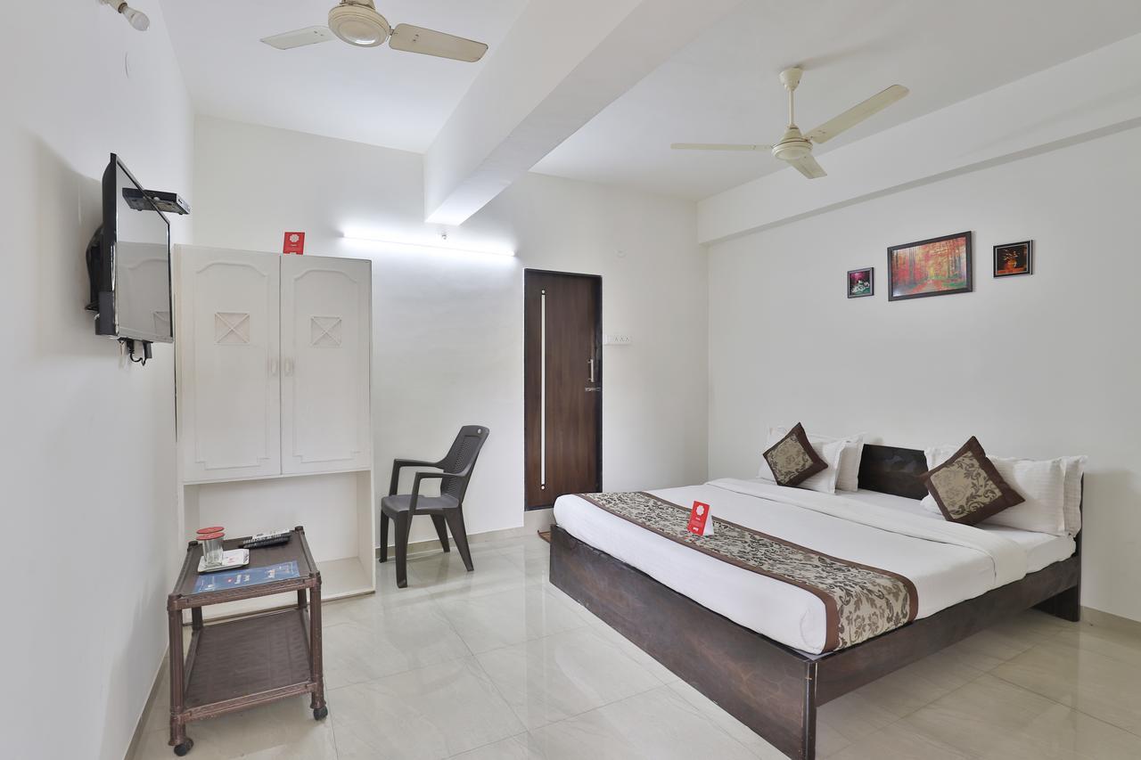 Nova Hotel Star Palace Rajkot Luaran gambar