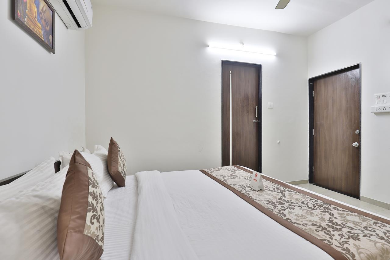 Nova Hotel Star Palace Rajkot Luaran gambar