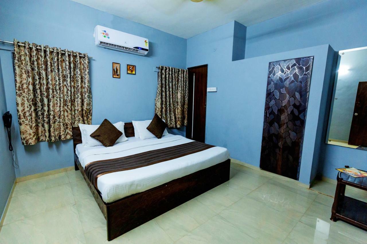 Nova Hotel Star Palace Rajkot Luaran gambar